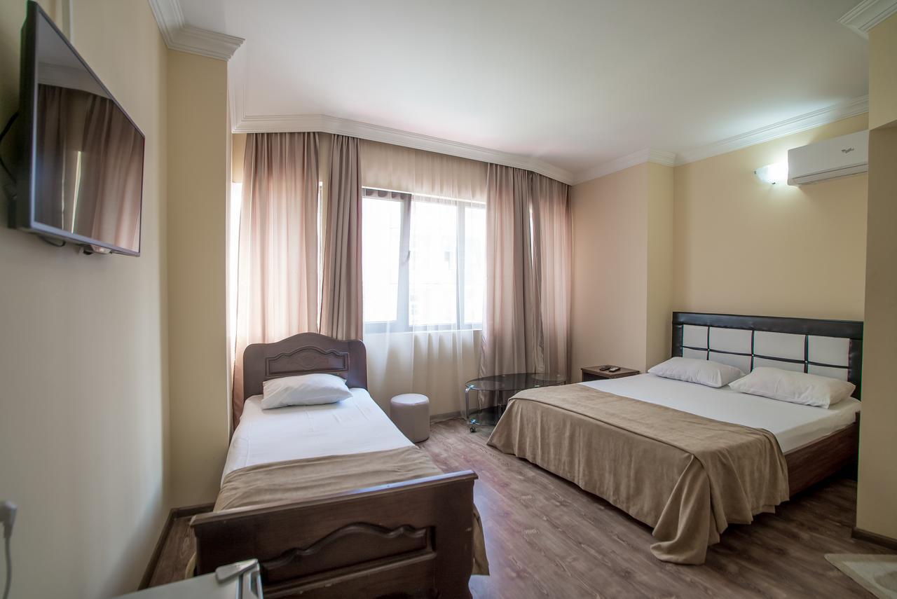 Hotel Dadiani Batumi Eksteriør billede